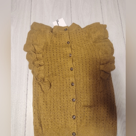 NWT  Who What Wear Sweater Ruffle Top Small - Picture 2 of 6